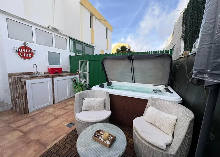 Vv Tropical Sun And Palm 